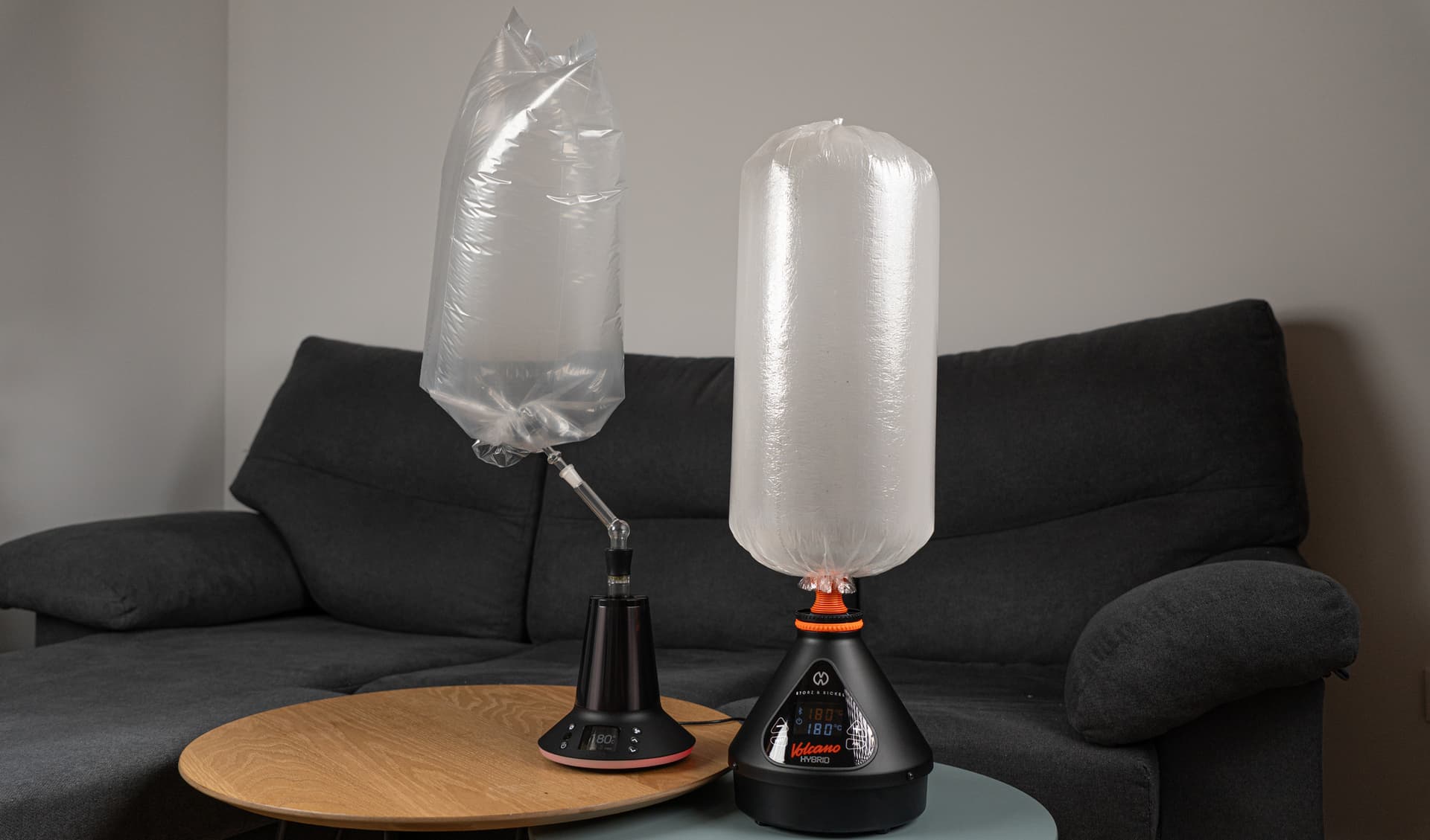 Arizer XQ2 vs Volcano Hybrid side by side