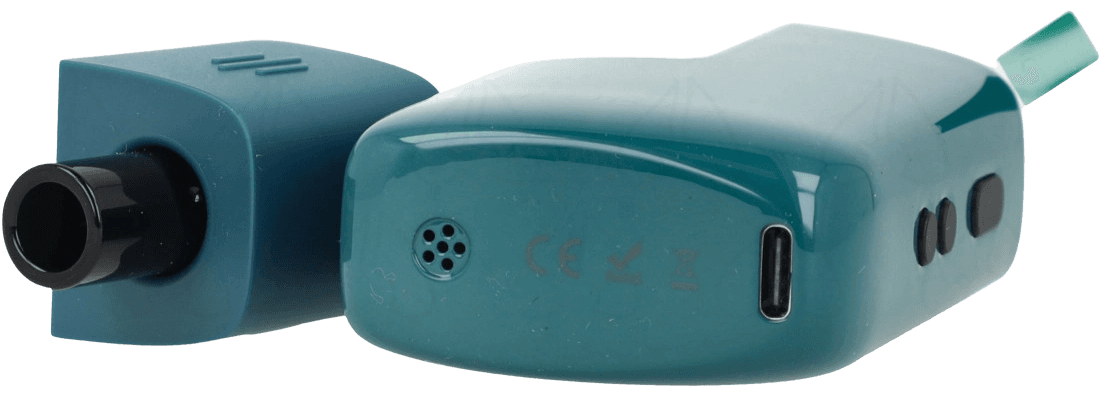Nahaufnahme des USB-C-Ladeanschlusses des Fury 3 an der Unterseite