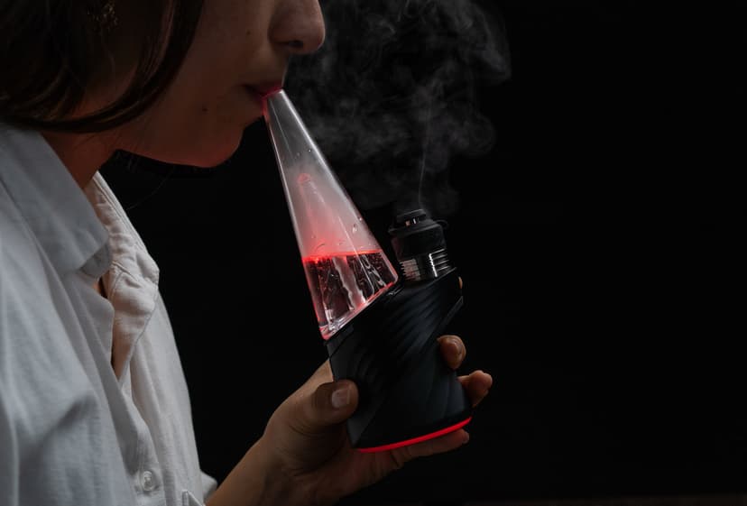 Best Concentrate Vaporizer 2026: eRigs, Dab Pens & More