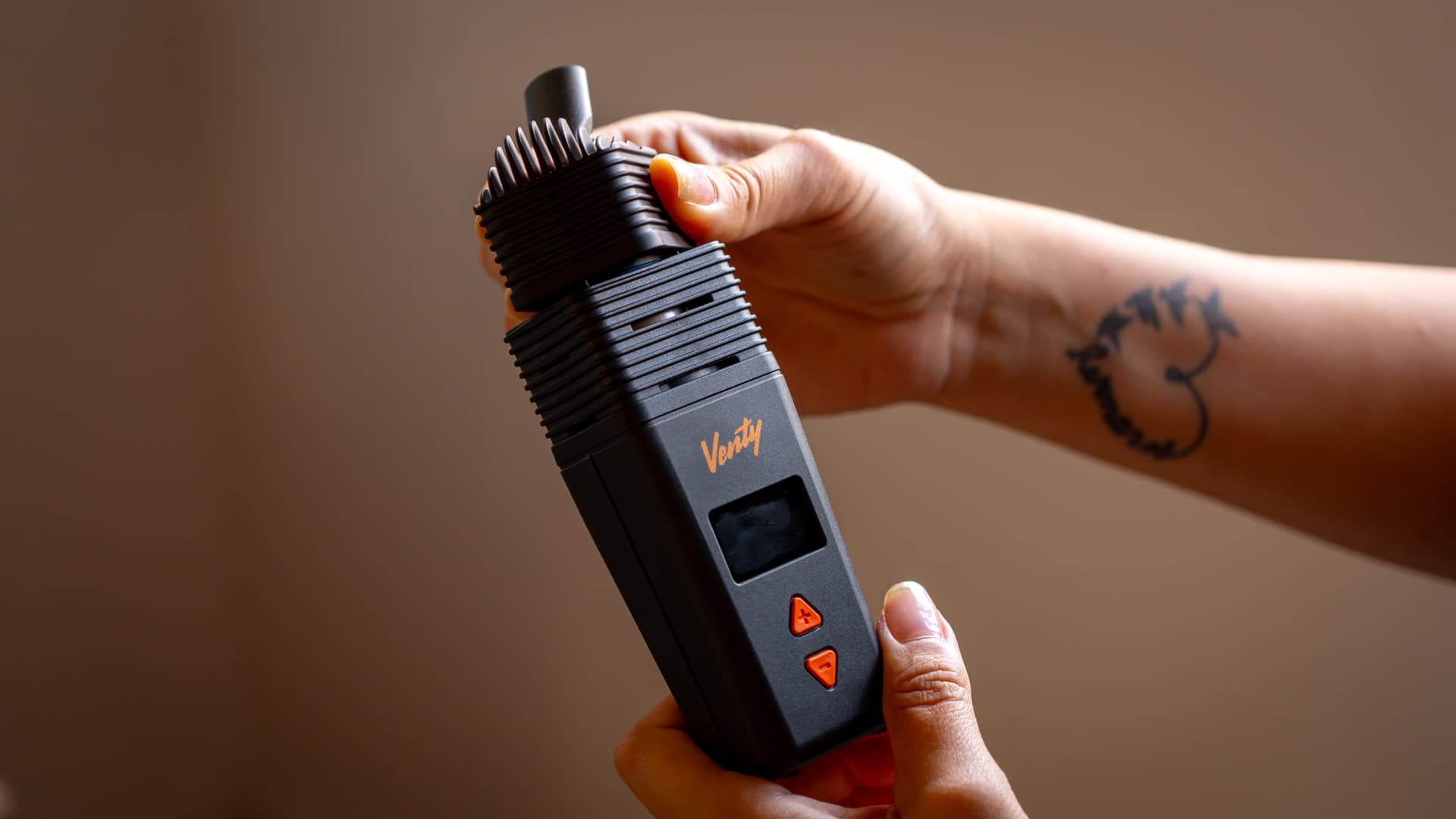 Kühleinheit des Venty von Hand abdrehen