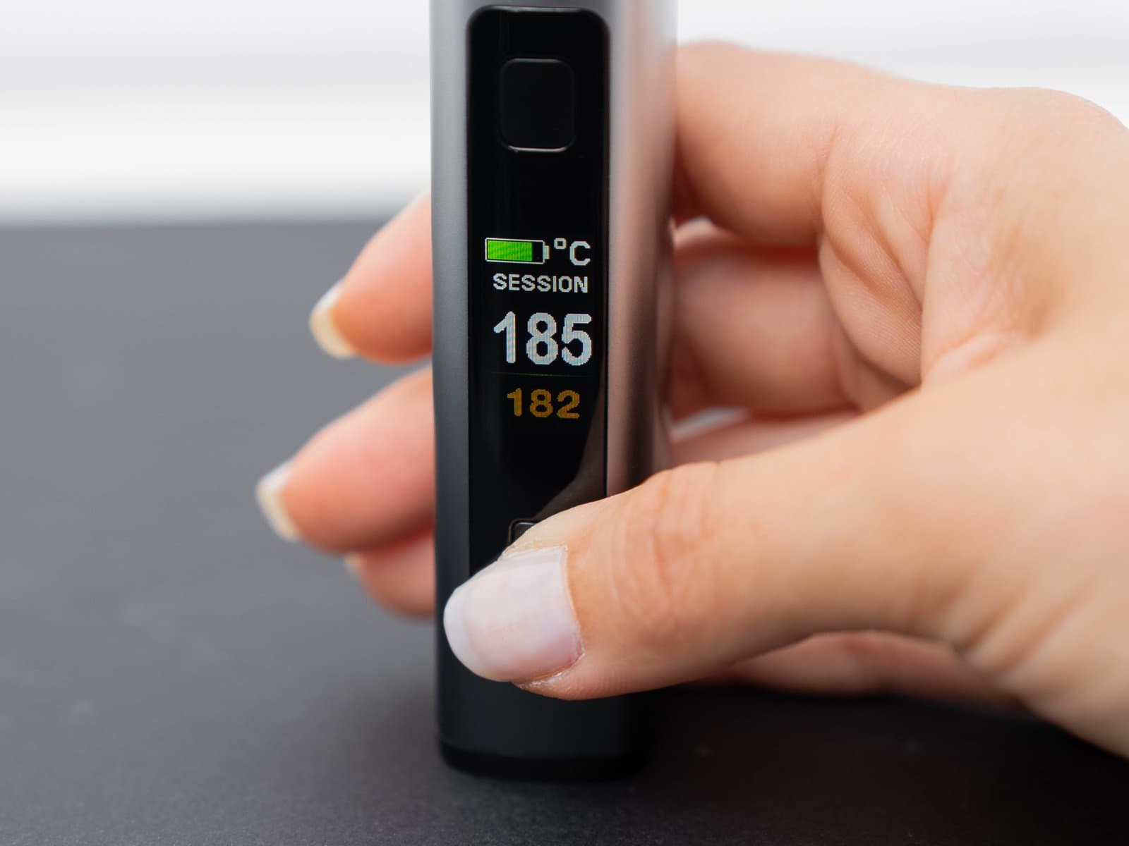 Farbdisplay des XMax V4 Pro im Session-Modus beim Aufheizen auf die eingestellte Temperatur