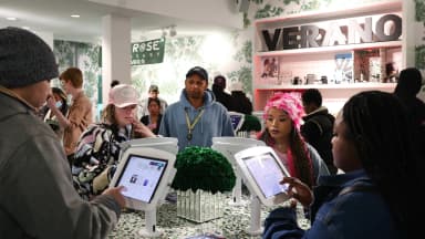 Customers order at kiosks inside Green Rose Dispensary in Chicago's River North neighborhood during the 420 Sesh Fest on Saturday, April 20, 2024. | Chris Sweda/Chicago Tribune/TNS/Newscom