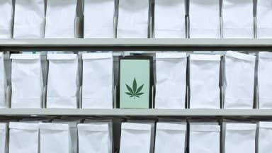 Lawmakers Ask Trump: Will Medicare Cover Medical Cannabis?