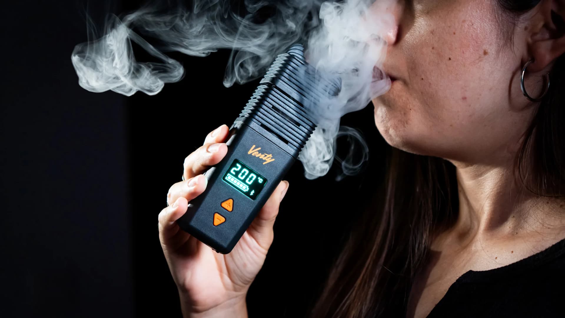 Does a Breath of Air After a Hit Get You Higher?